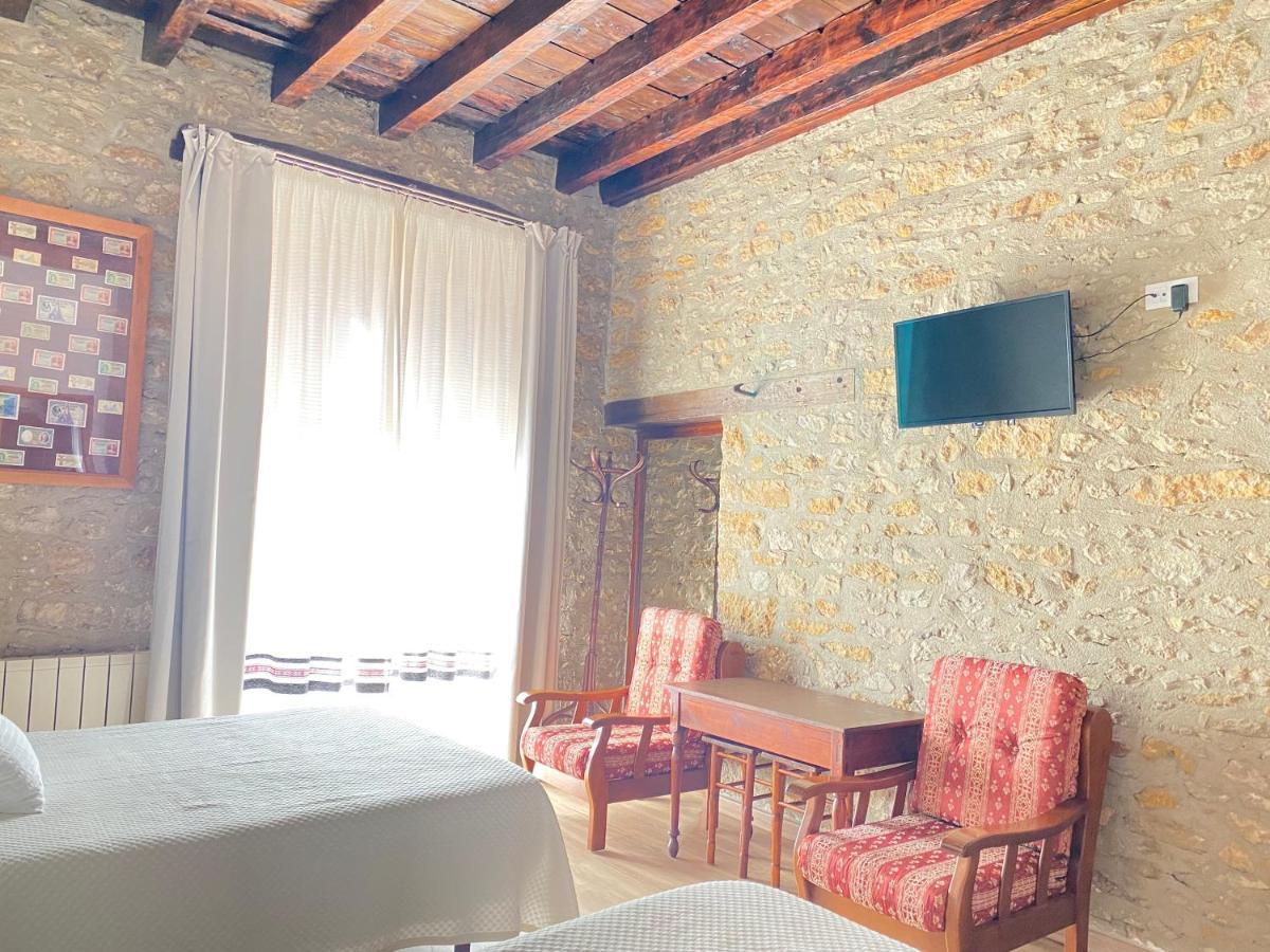 Casa Sara Hotel Cantavieja Bagian luar foto